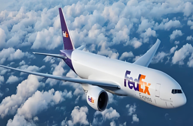 FedEx 押注客改货市场：首架 ATR 72-600 改装机开启物流运力革新
